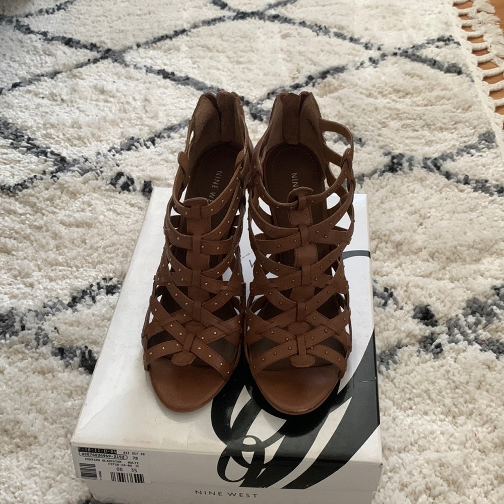 Nine West Kentaro Gladiator Sandals Size 8.5